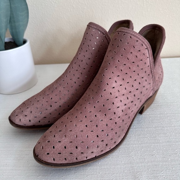 Lucky Brand Baley Mauve Perforated Casual Heeled Ankle Booties Women’s 10M - Picture 6 of 12